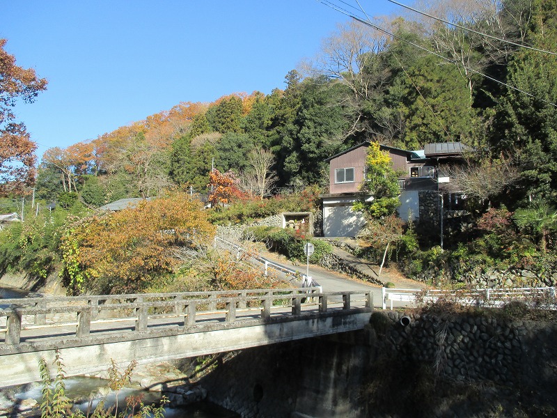 沢井川にかかる小橋(水車小屋はなくなっていました／第33話),飛び出せ青春